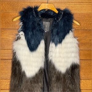 GUESS Faux Fur Vest with Color Block Design